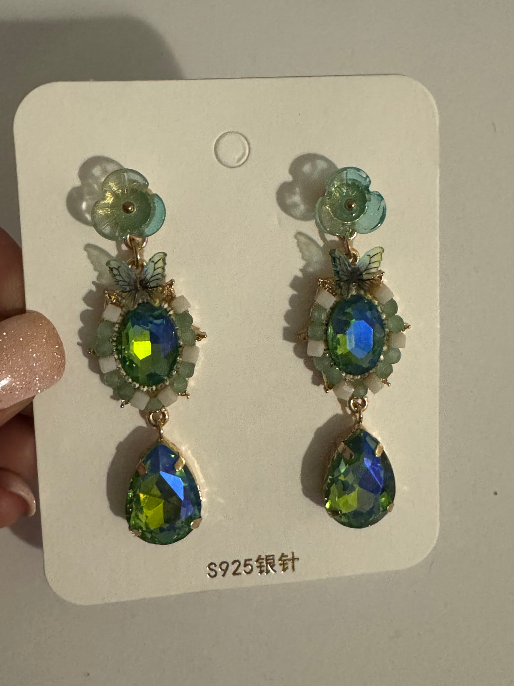 Vintage Green Crystal Butterfly Drop Earrings – Floral Statement Dangle Earrings – Iridescent Rhinestone Teardrop Earrings – Gift for Women