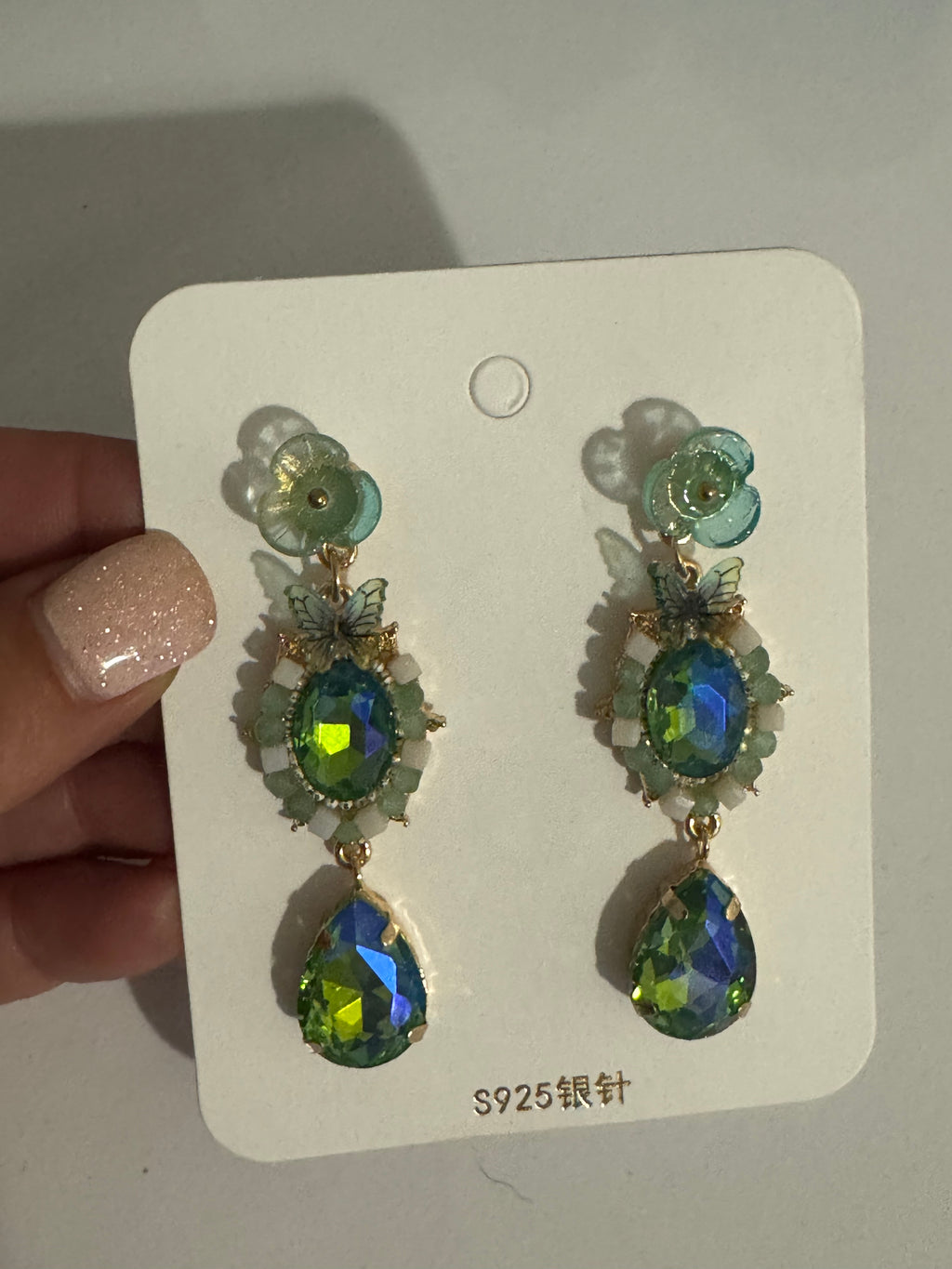 Vintage Green Crystal Butterfly Drop Earrings – Floral Statement Dangle Earrings – Iridescent Rhinestone Teardrop Earrings – Gift for Women