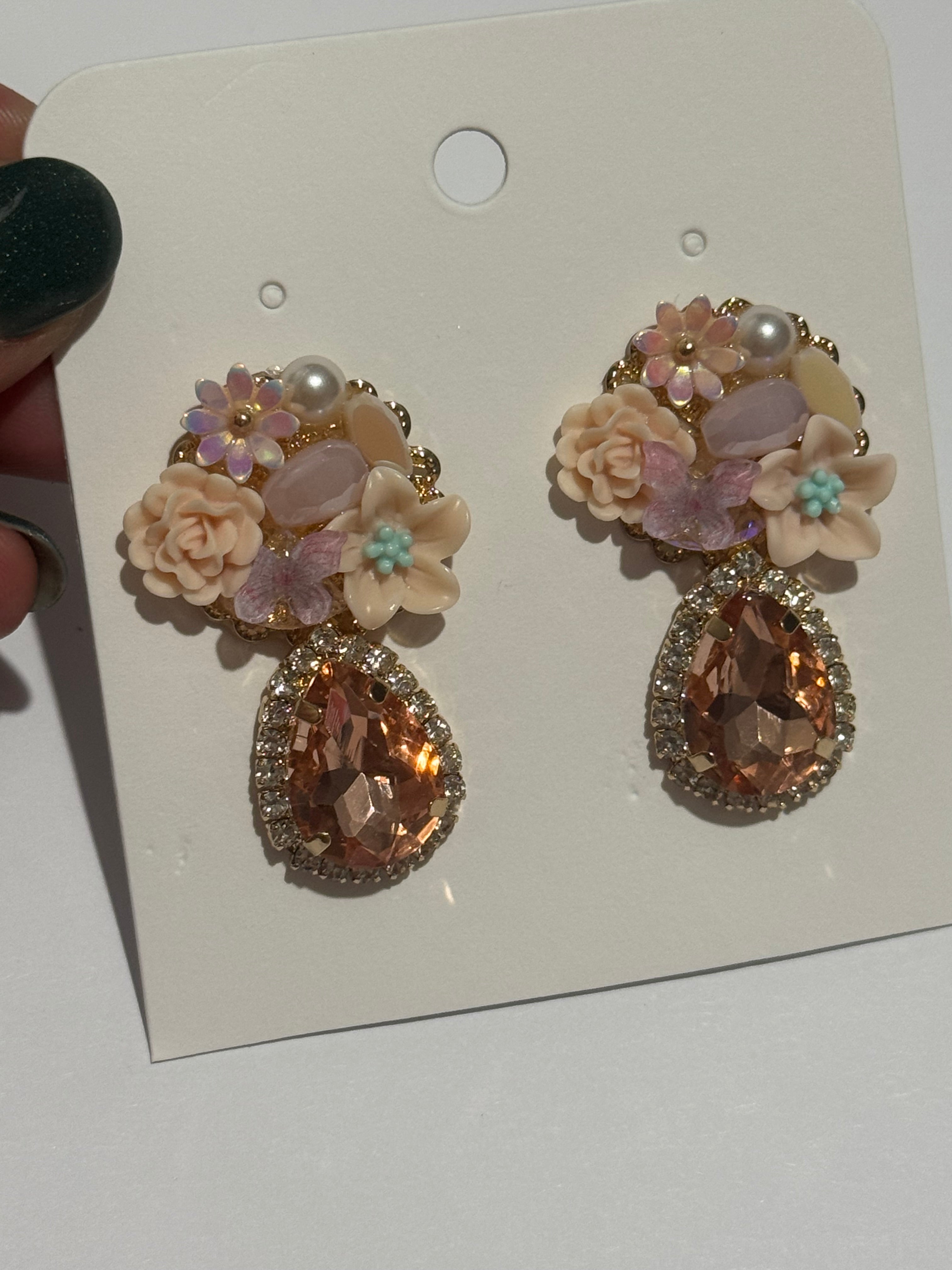 Blush Pink Floral Statement Earrings – Peach Crystal Teardrop Earrings – Romantic Flower Pearl Earrings – Vintage Inspired Jewelry Gift for Women