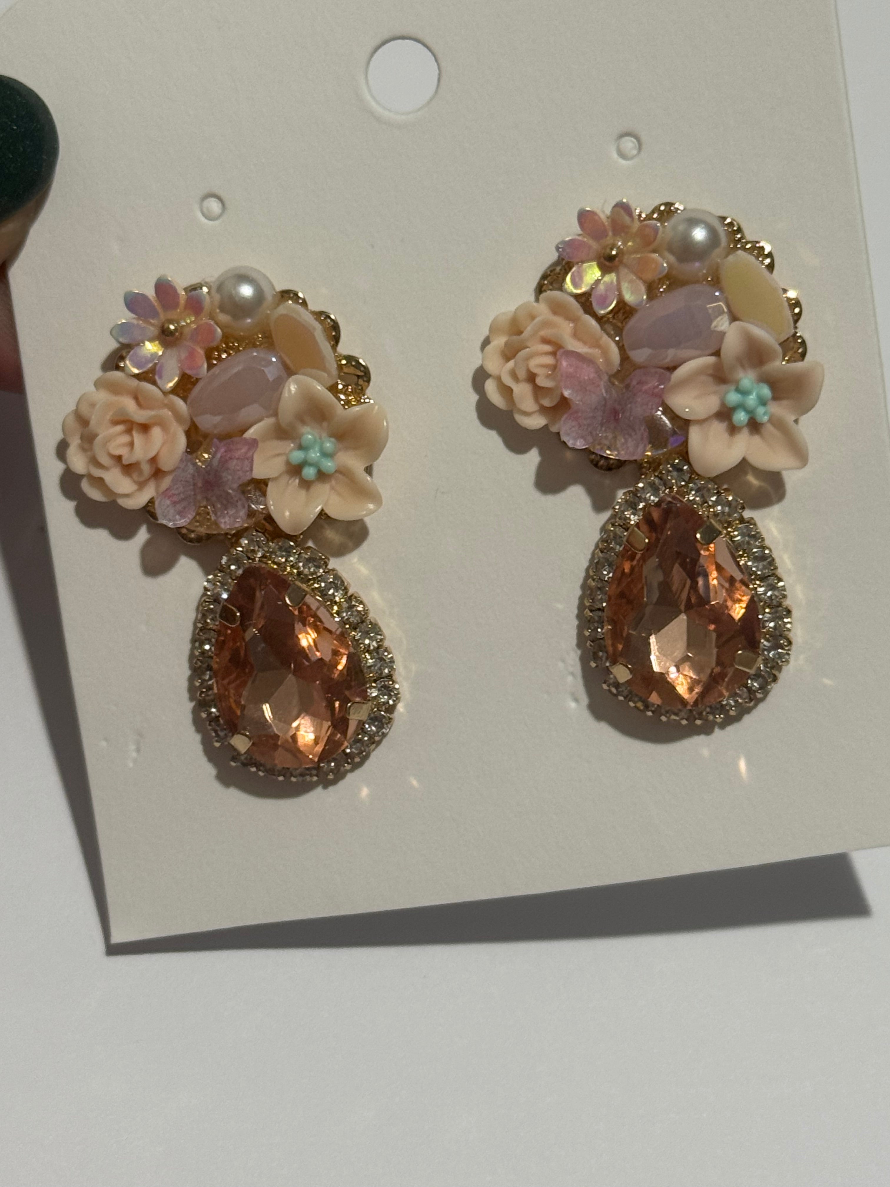 Blush Pink Floral Statement Earrings – Peach Crystal Teardrop Earrings – Romantic Flower Pearl Earrings – Vintage Inspired Jewelry Gift for Women