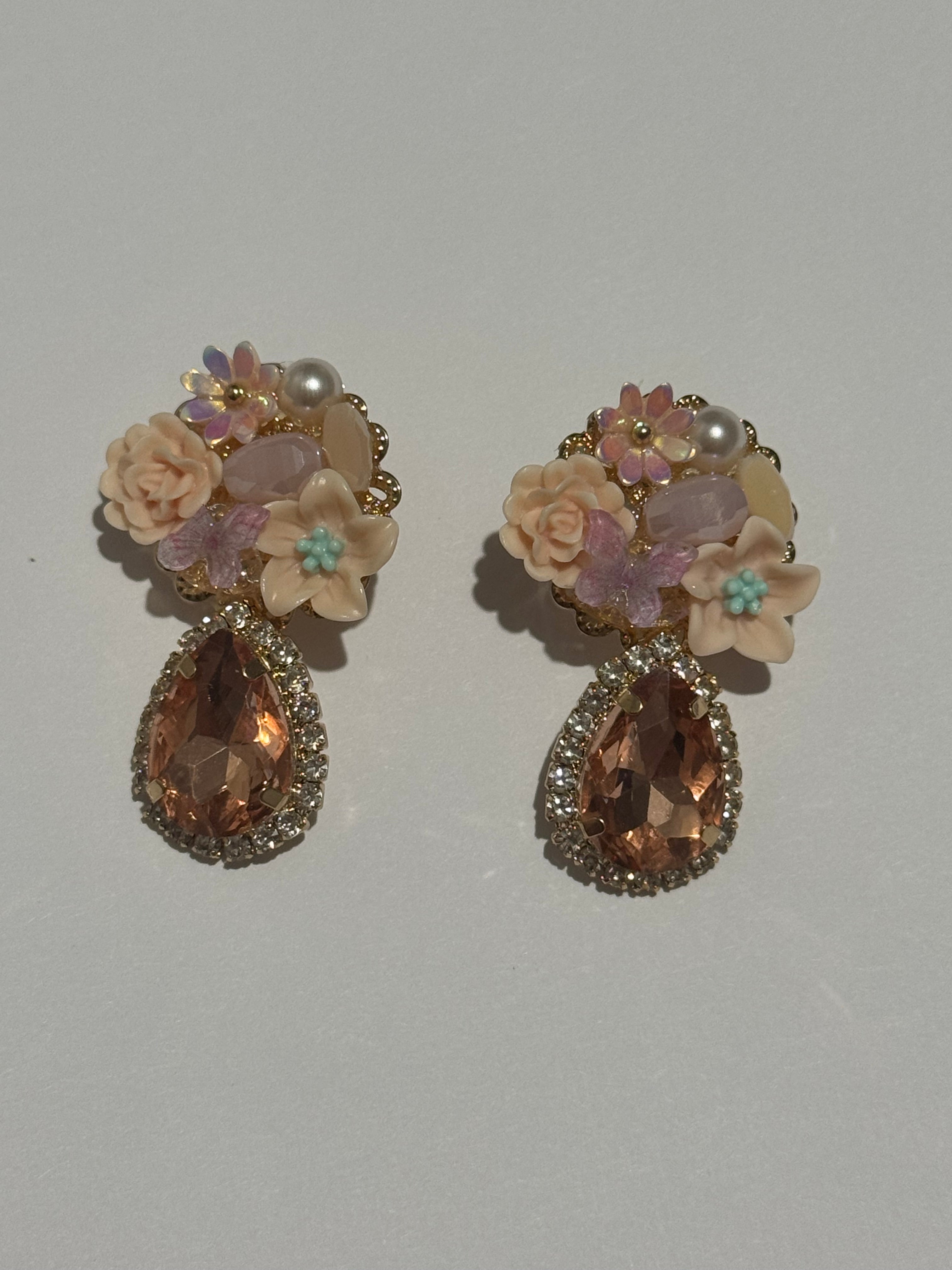 Blush Pink Floral Statement Earrings – Peach Crystal Teardrop Earrings – Romantic Flower Pearl Earrings – Vintage Inspired Jewelry Gift for Women
