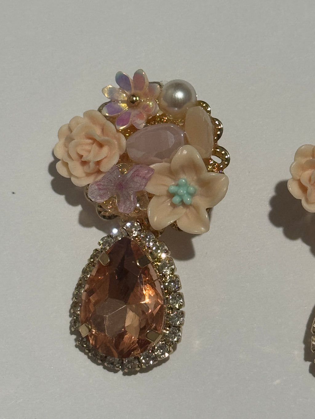 Blush Pink Floral Statement Earrings – Peach Crystal Teardrop Earrings – Romantic Flower Pearl Earrings – Vintage Inspired Jewelry Gift for Women