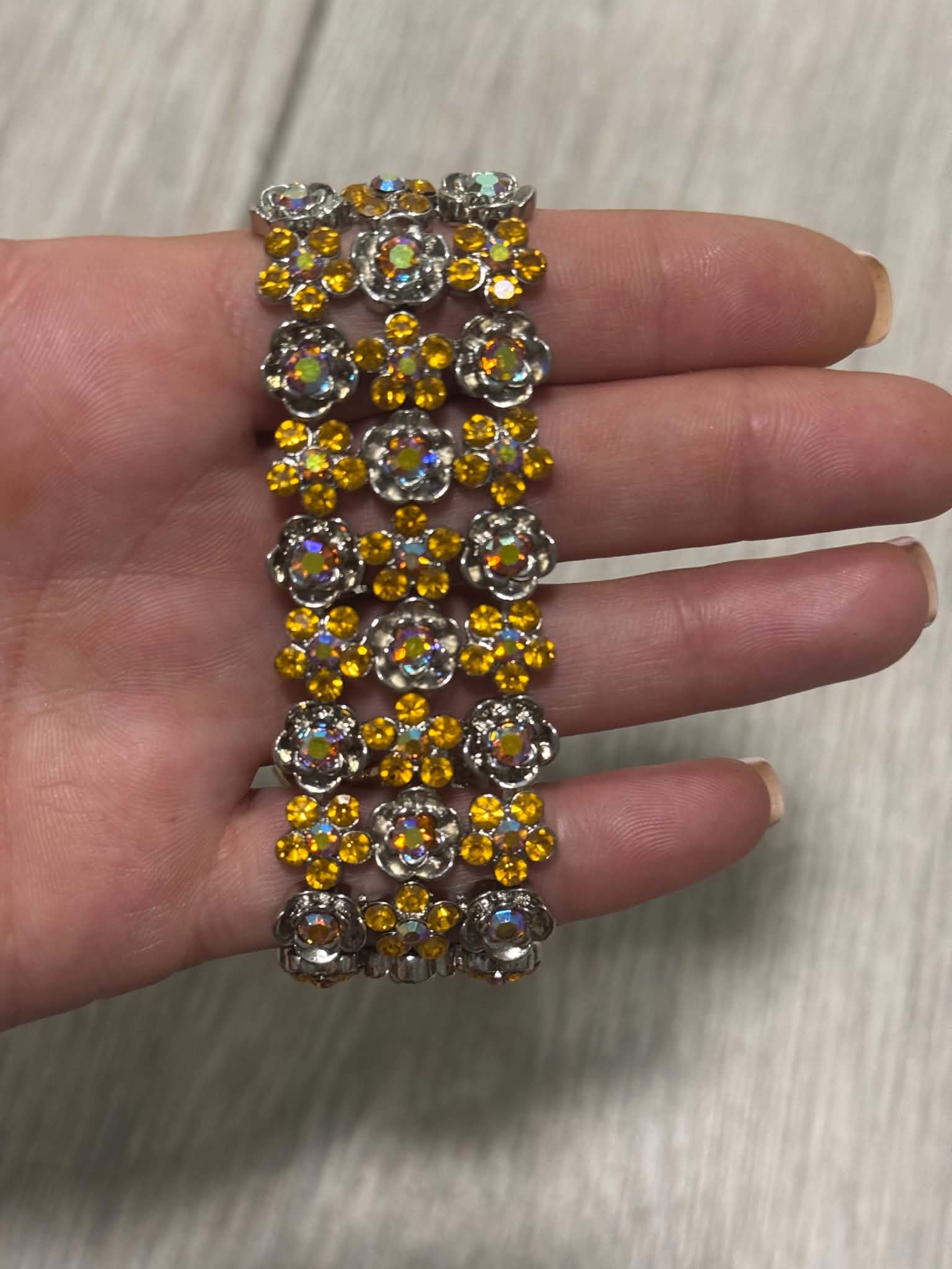 Retro Amber Crystal Flower Bracelet – Vintage Silver Tone Rhinestone Bracelet – Bridal, Party & Evening Jewelry